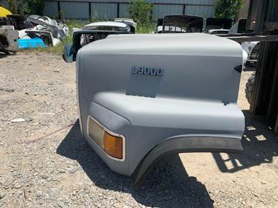 Ford L9000 Hood
