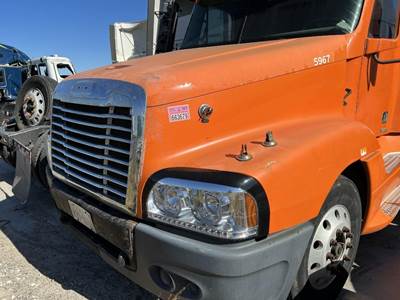 Freightliner Century Class Hood for a Freightliner ST120