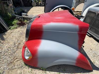 Freightliner Columbia 112 Hood