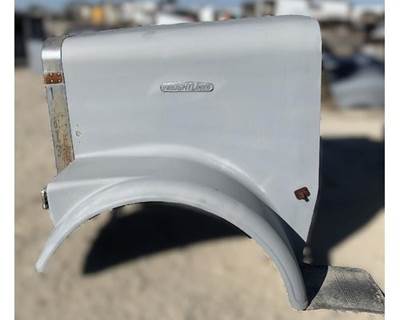 Reconditioned Freightliner FL Classic STD120 Hood, 59" Centerline
