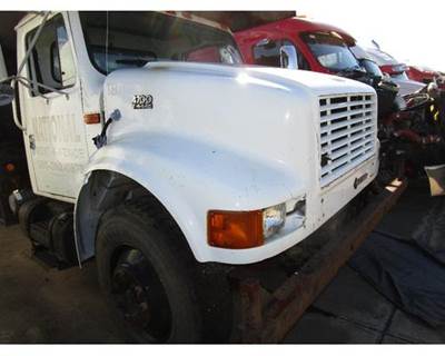 Used 2000 International 4700 Hood