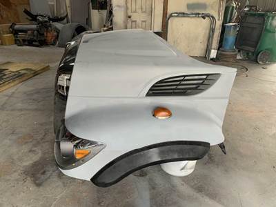 International 7300 Hood