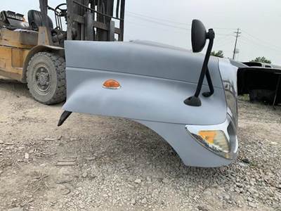 International 7400 Hood