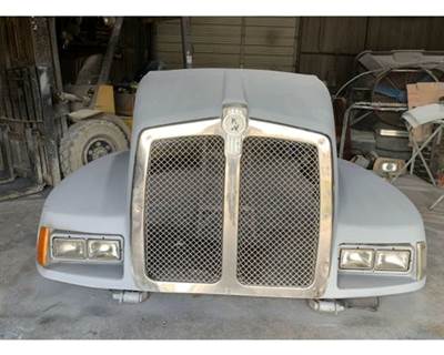 Used Kenworth T600 Hood Complete with Grille and Headlights