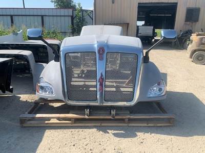 Kenworth T680 Hood