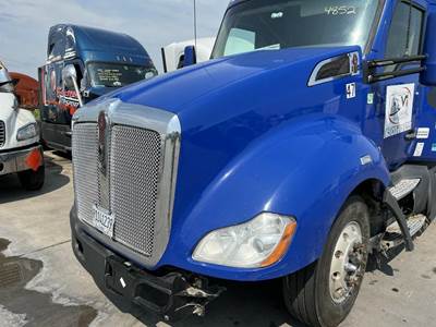 Kenworth T680 Hood