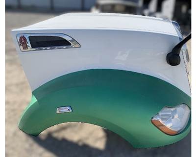 Used Kenworth T680 Hood Complete with Headlights & Grille