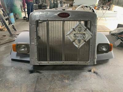 Peterbilt 365 Hood