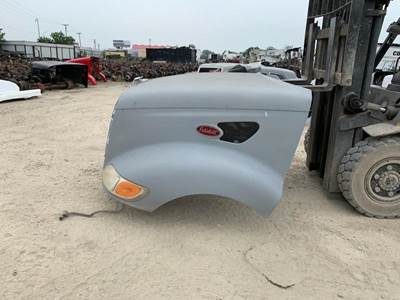 Peterbilt 387 Hood