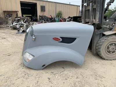 Peterbilt 587 Hood