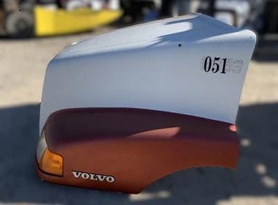 Volvo VNL Hood