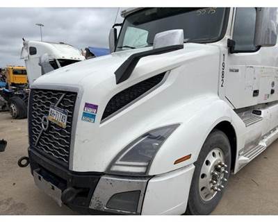 Used 2019 Volvo VNL Hood Approx 58" Center, Setback Axle, Complete with Headlights & Grille