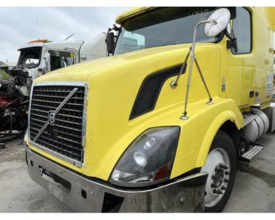 Used 2008 Volvo VNL Hood Assembly 56" Long Setback Axle w/ Headlights