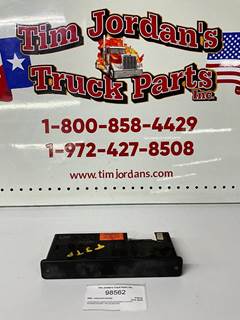 Freightliner A22-39473-003 Instrument Panel Cluster for a Freightliner FLD120