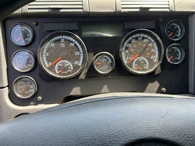 Freightliner Cascadia Instrument Panel Cluster for a Freightliner CASCADIA 125