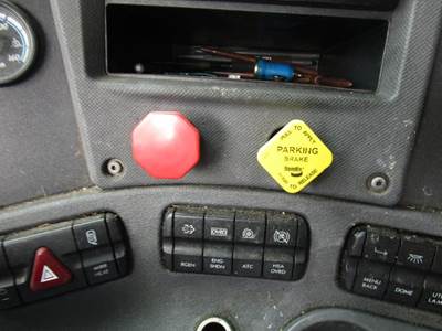 Freightliner Cascadia Instrument Panel Cluster for a Freightliner CASCADIA 125