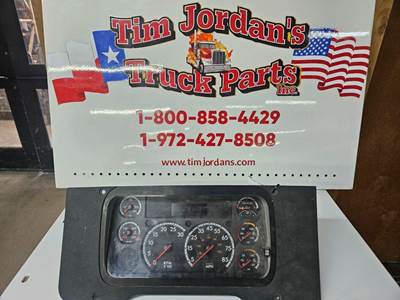 Freightliner Cascadia Instrument Panel Cluster