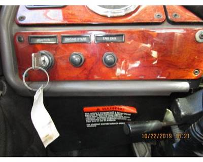 Freightliner Classic XL Instrument Panel Cluster for a Freightliner FLD132 XL CLASSIC