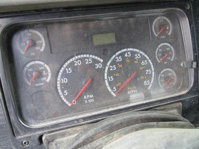 Freightliner Columbia Instrument Panel Cluster for a Freightliner COLUMBIA 120