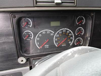 Freightliner Columbia Instrument Panel Cluster for a Freightliner COLUMBIA 120