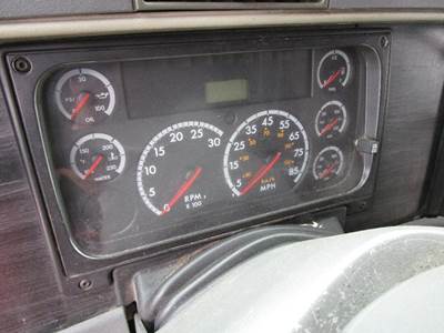 Freightliner Columbia Instrument Panel Cluster for a Freightliner COLUMBIA 120