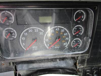 Freightliner Columbia Instrument Panel Cluster for a Freightliner COLUMBIA 120