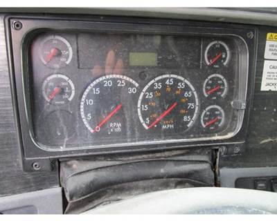 Freightliner Columbia Instrument Panel Cluster for a Freightliner COLUMBIA 120