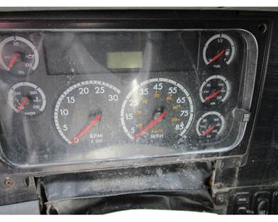 Freightliner Columbia Instrument Panel Cluster for a Freightliner COLUMBIA 120