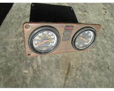 Freightliner FLD120 Instrument Panel Cluster