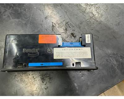 Freightliner FLD120 Instrument Panel Cluster