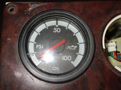 Freightliner ST120 Instrument Panel Cluster