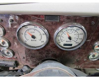 International 5900i Instrument Panel Cluster