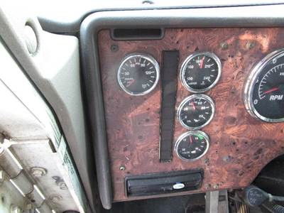 International 9400i Instrument Panel Cluster