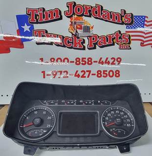 International LT625 Instrument Panel Cluster