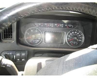 International LT625 Instrument Panel Cluster