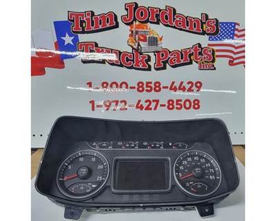International LT625 Instrument Panel Cluster
