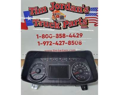 International LT625 Instrument Panel Cluster