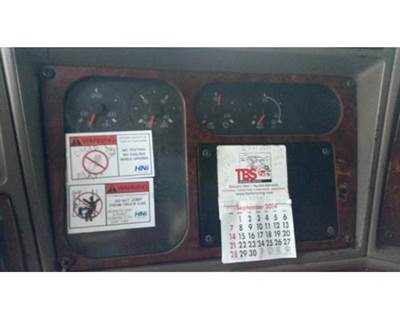 Kenworth 05-22-2003-1 Instrument Panel Cluster