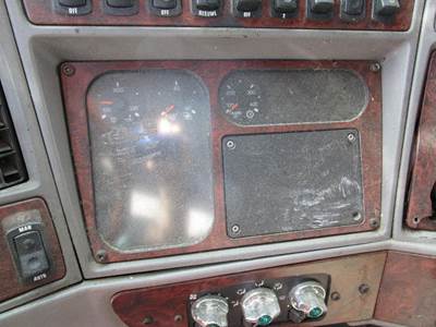 Kenworth T2000 Instrument Panel Cluster