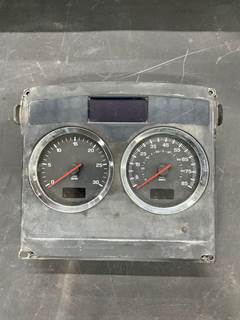 Kenworth T600 Instrument Panel Cluster