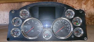 Kenworth T680 Instrument Panel Cluster
