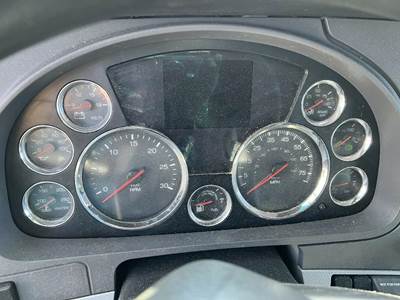 Kenworth T680 Instrument Panel Cluster