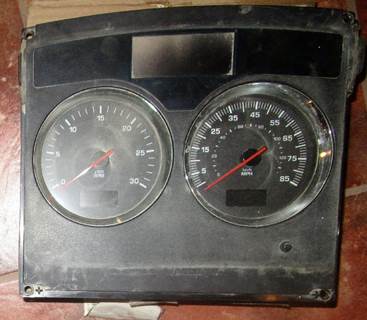 Kenworth T800 Instrument Panel Cluster