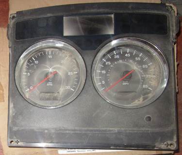 Kenworth T800 Instrument Panel Cluster