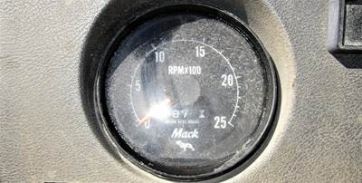 Mack Instrument Panel Cluster