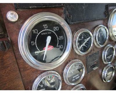Peterbilt 377 Instrument Panel Cluster