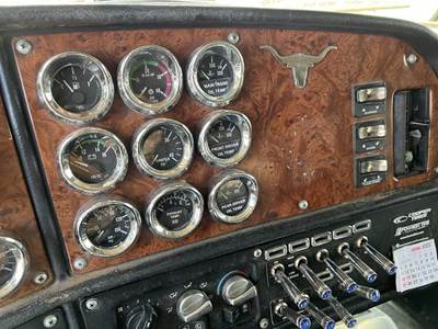 Peterbilt 379 Instrument Panel Cluster