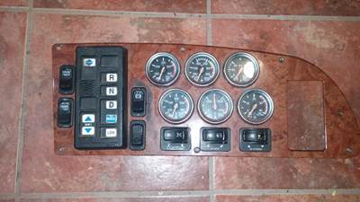 Peterbilt 387 Instrument Panel Cluster