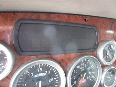 Peterbilt 387 Instrument Panel Cluster