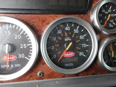 Peterbilt 387 Instrument Panel Cluster